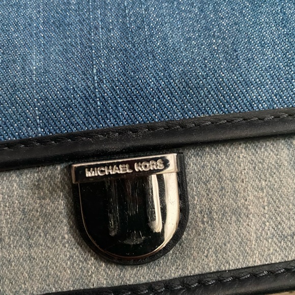 Michael Kors Cooper Denim tricoloured purse - Picture 6 of 15